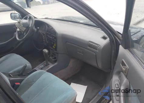 1992 Toyota Camry Le from USA, damaged, VIN 4T1SK12E2NU077952